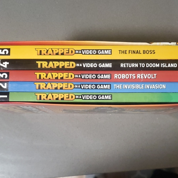 Trapped in a Video Game: The Complete Book Series - Picture 2 of 6